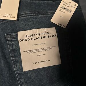 Good American Women's Straight Leg Jeans in Indigo Blue